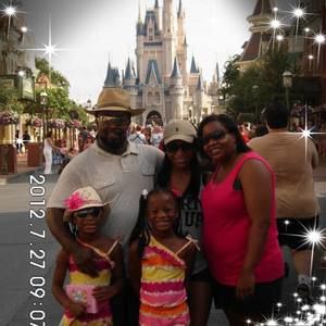 Meet your Posher, Clarissa